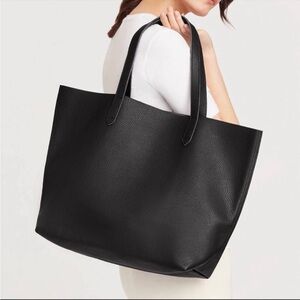 Cuyana Black Pebbled Leather Tote with Leather Bag Organizer Insert